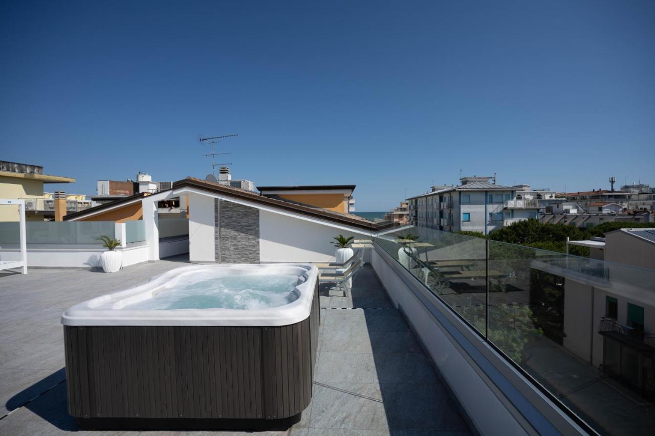 לידו די ג'סולו Hotel Eraclea מראה חיצוני תמונה