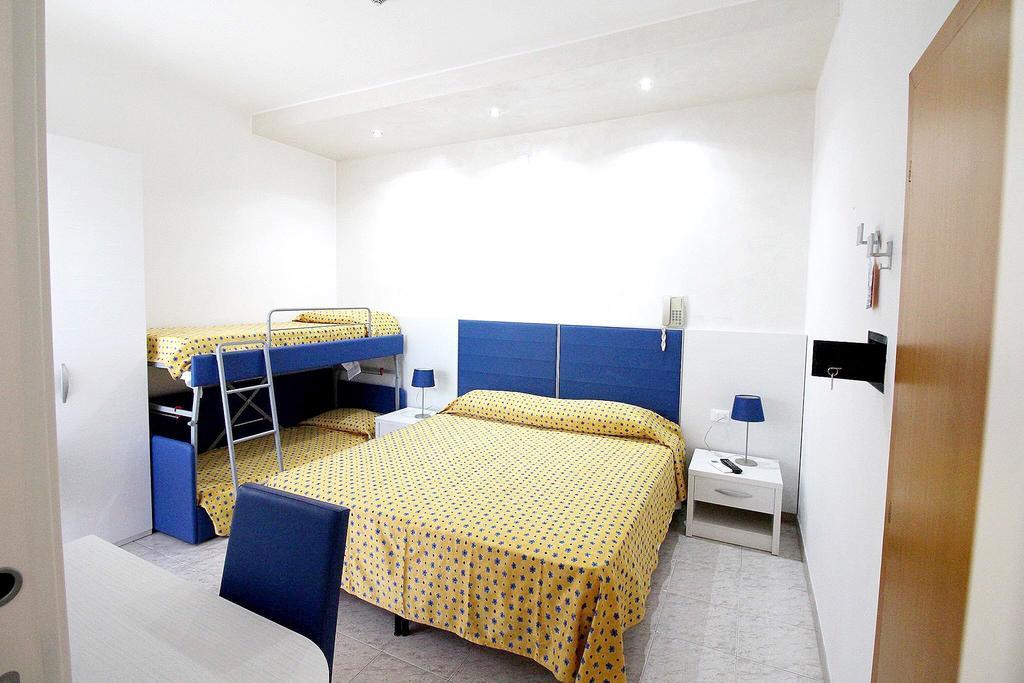לידו די ג'סולו Hotel Eraclea חדר תמונה