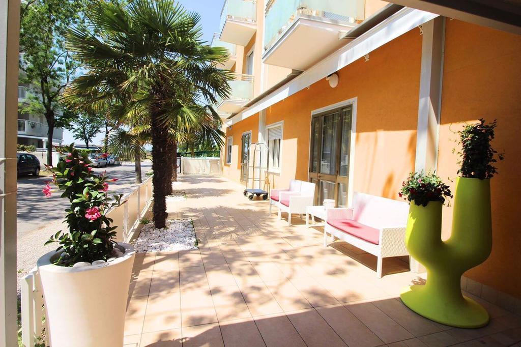 לידו די ג'סולו Hotel Eraclea מראה חיצוני תמונה